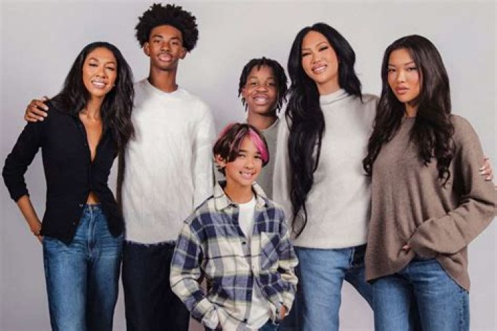 Aoki Lee Simmons Net Worth Age Height Bio