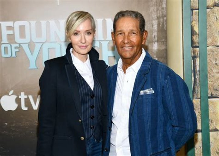 Bryant Gumbel Has Started A New Life After Divorce! Wife Now, Children's And Married Life