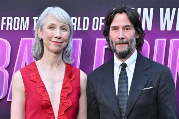 Is Model Roger Garth A Bisexual? Rumored To Have Dated Keanu Reeves, Know His Career And Affairs