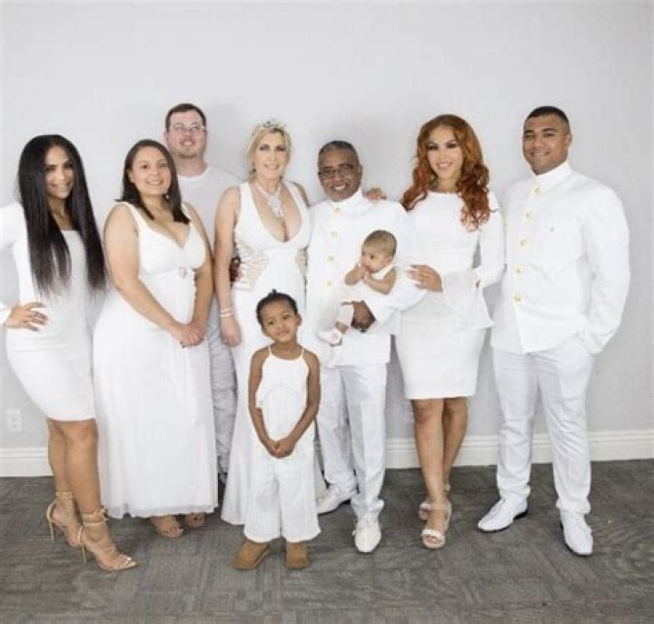 Jacklyn Smith family: Meet Jacky Oh husband and children
