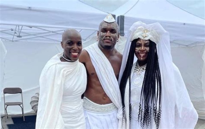 Kamaru Usman UFC Career, Wife, Net Worth, Record, Family