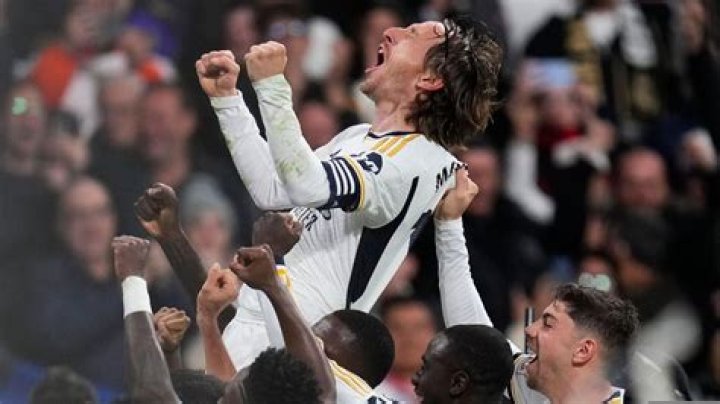 Luka Modrics Net Worth, Football Salary, Endorsements, Wife, House, and More