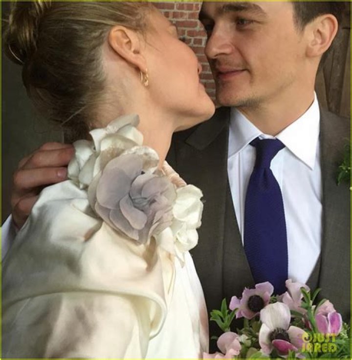 Meet Rupert Friends Paralympics Athlete Turned Model Wife Aimee Mullins