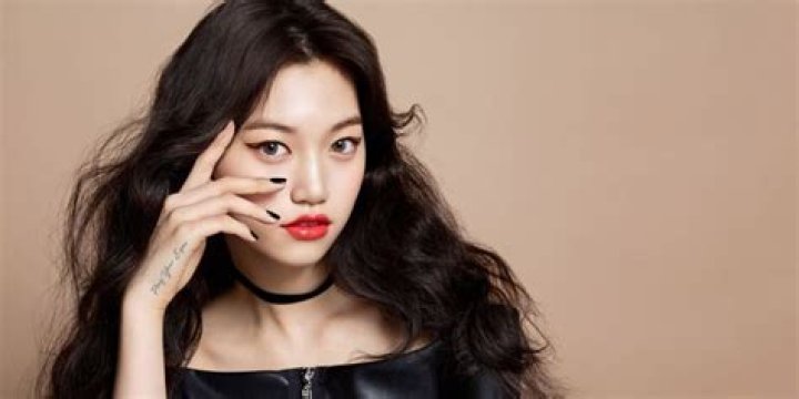 The Untold Truth of Weki Meki Member – Kim Do-yeon