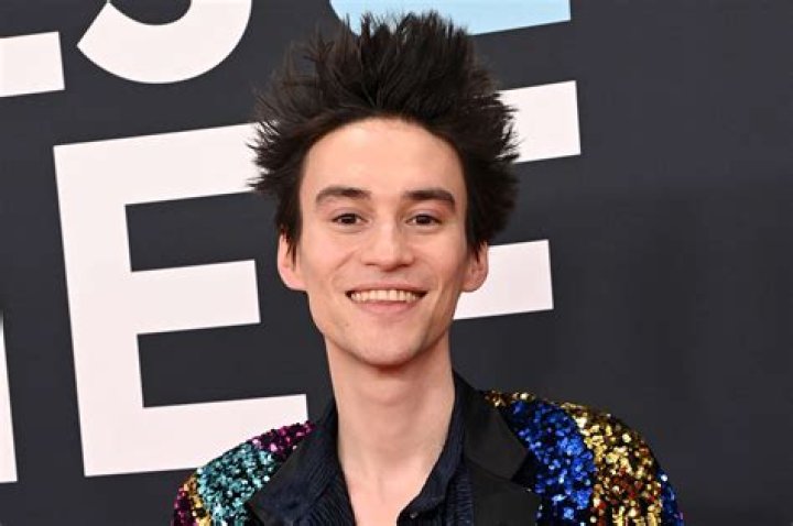 Unveiling The Secrets Of Jacob Collier's Towering Presence