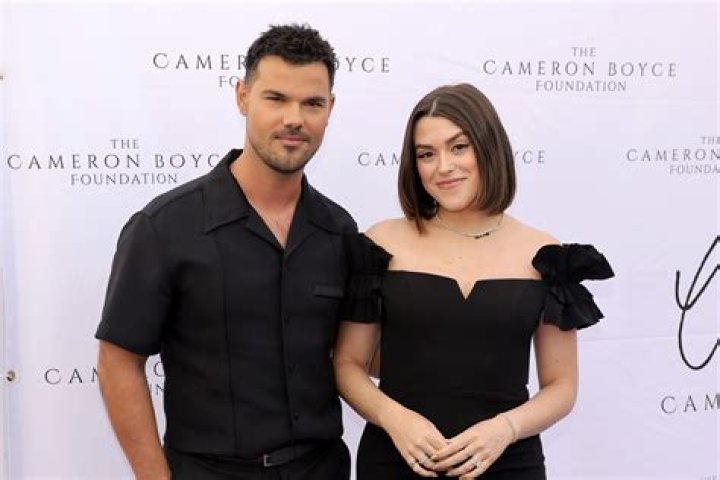 Who Are Taylor Dome Parents? Birthday & Age Taylor Lautner Partner