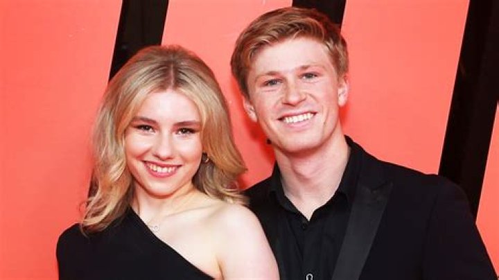 Who is Ashton Irwin Dating Now? Past Relationships, Current Relationship Status, and Rumours